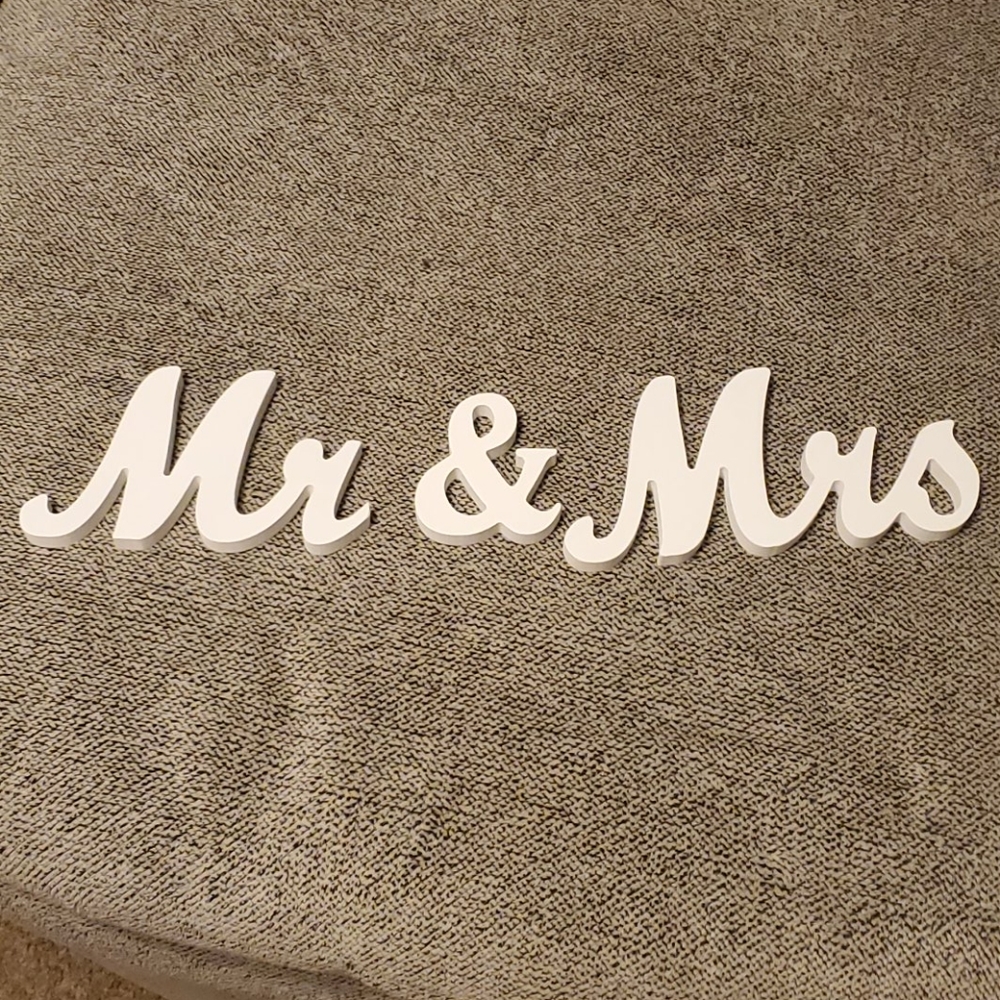 Mr and Mrs table top sign